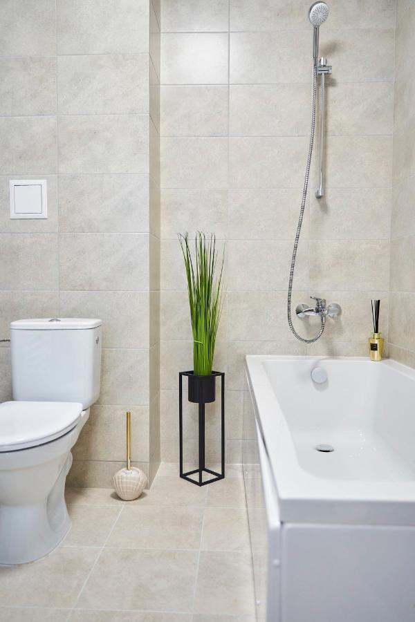 Smarald Apartament Iulius Mall Jászvásár Kültér fotó