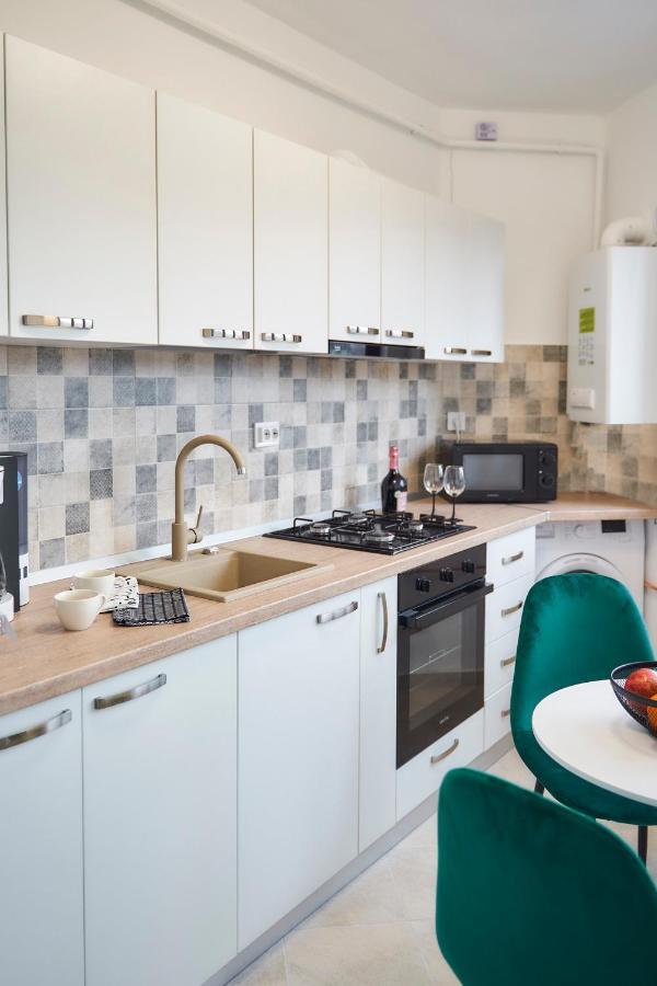 Smarald Apartament Iulius Mall Jászvásár Kültér fotó